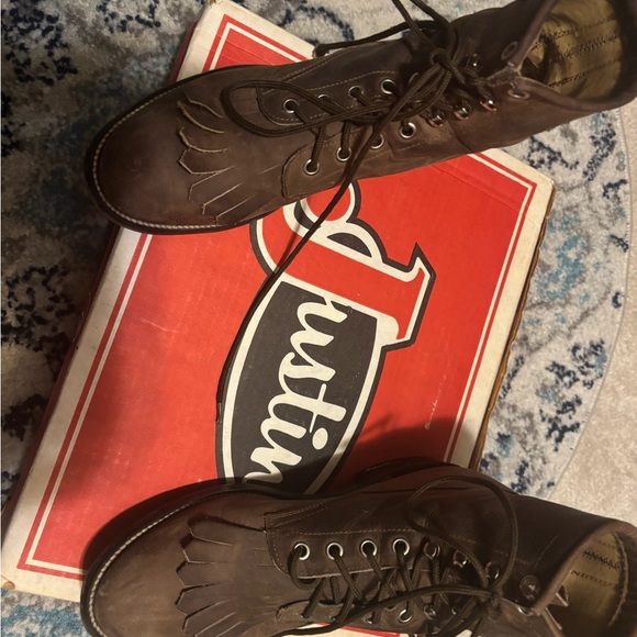 Justin Boots Women's Brown Lace-Up Boots - Picture 1 of 4